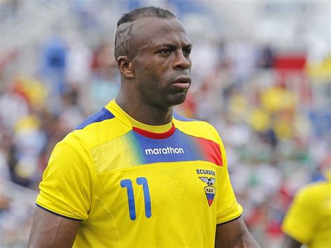ecuadorian soccer star dies suddenly a day after playing in a soccer match