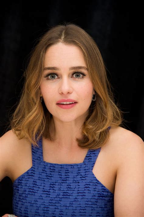 Emilia Clarke Me Before You Press Conference Portraits In New York
