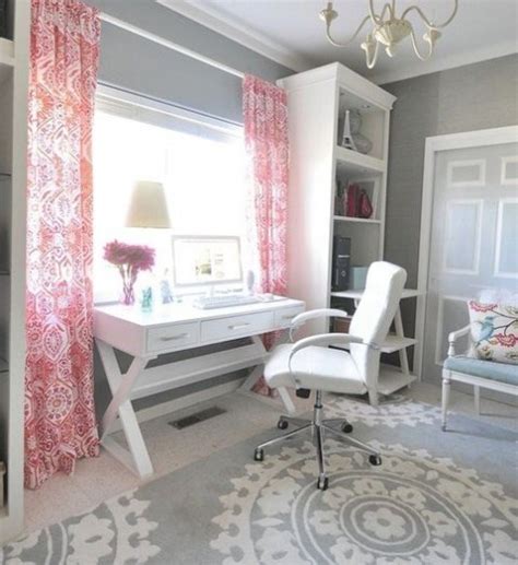 Nevertheless, whatever the case is, a woman's bedroom will also tend to look elegant and stylish. Feminine Home Office Decor Ideas | ComfyDwelling.com