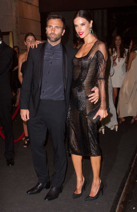 An Ode To The Female Celebs Who Are Taller Than Their Boyfriends And