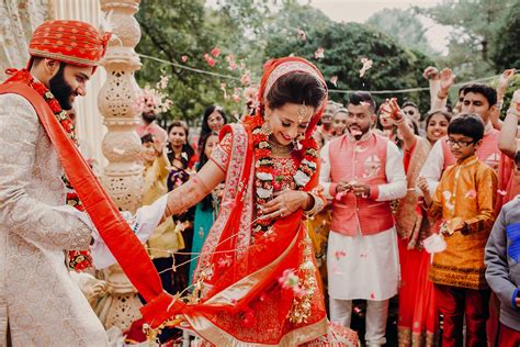 Tourismus Reisende K Nnen An Indischer Hochzeit Teilnehmen