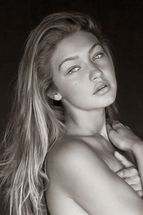 Gigi Hadid Nude And Sexy 75 Photos The Fappening