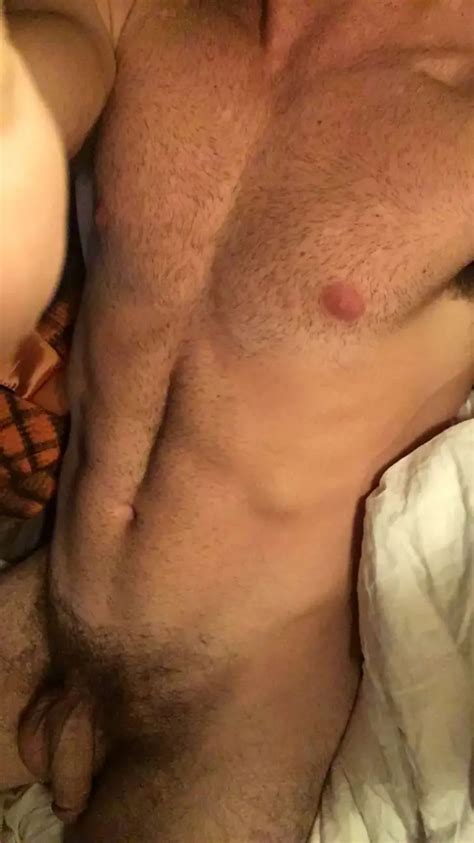 OMG He S Naked Flatliners And Scary Movie 4 Star Beau Mirchoff OMG BLOG