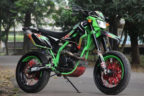 Modifikasi klx 150 supermoto bagi yang punya klx 150 yang masih standar buruan modif klx kalian menjadi supermoto. Konsep Modifikasi Kawasaki KLX Supermoto for Android - APK ...