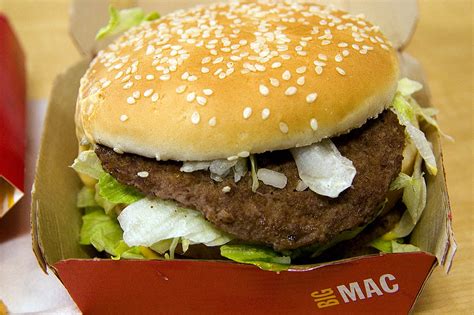 Child Finds Fingernail Surprise Inside Her Mcdonalds Big Mac Eater
