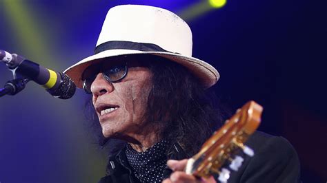 Sixto Rodriguez Subject Of Searching For Sugar Man Documentary Dead