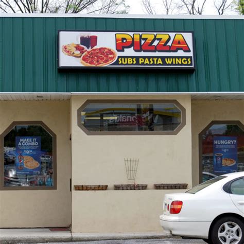 Cedar Cliff Pizza | Camp Hill, PA 17011