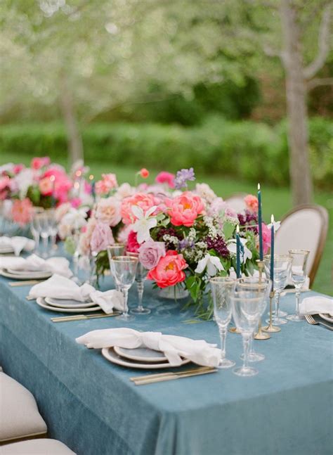 We could write plenty of articles about table centerpiece ideas. 20+ Best Wedding Flower Centerpiece Ideas - Rustic and ...
