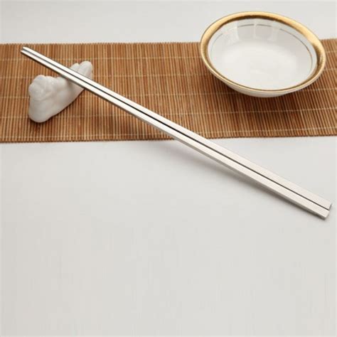 Jeo is a word that cannot be used on its own. MyLifeUNIT: 9 Inch Flat Chopsticks, Stainless Steel Korean Chopsticks (5 Pairs Set)