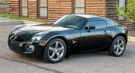 The Pontiac Solstice Gxp Coupe Is Rarer Than A Ferrari F40 Carscoops
