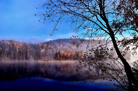 Image quebec-5 : Lake and Mountains landscape in Quebec, Canada image ...