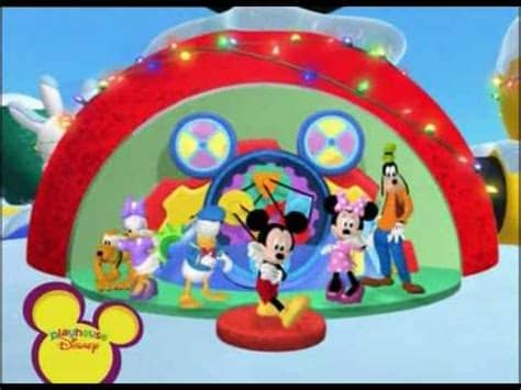 Es protagonizada por el personaje mickey mouse de la serie homónima de la empresa disney. La casa de Mickey Mouse - Mickeydanza Navidad - YouTube