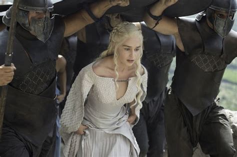 5 Reasons Fans Stopped Liking Daenerys Targaryen Dnb Stories