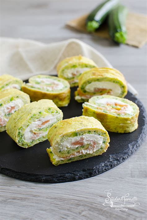 GIRELLE DI ZUCCHINE E SALMONE (Frittata di Zucchine ...