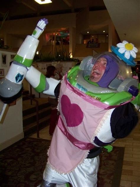 Buzz Lightyearmrs Nesbitt Cosplay Is The Best Costume Of 2011
