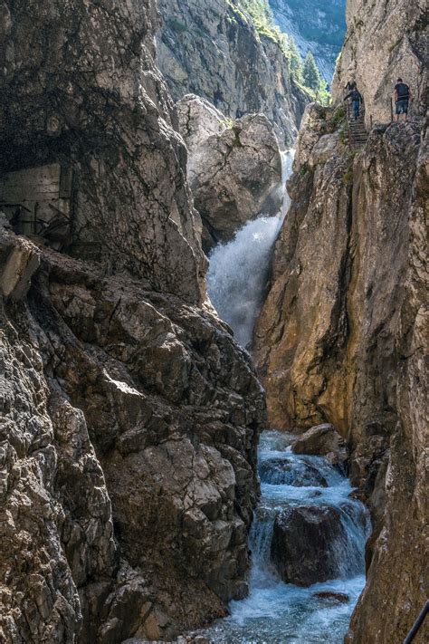 Aus der höllentalklamm wurde eine flutwelle gemeldet. Höllentalklamm | WGM-Picture