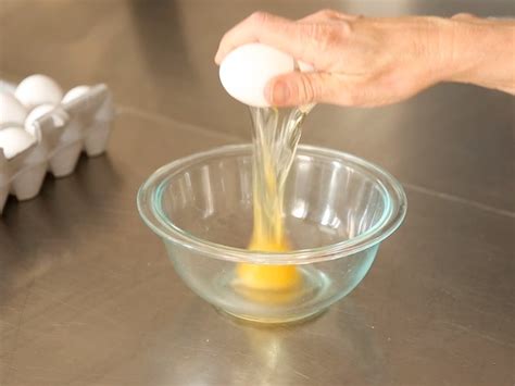 How To Crack An Egg With One Hand Saveur
