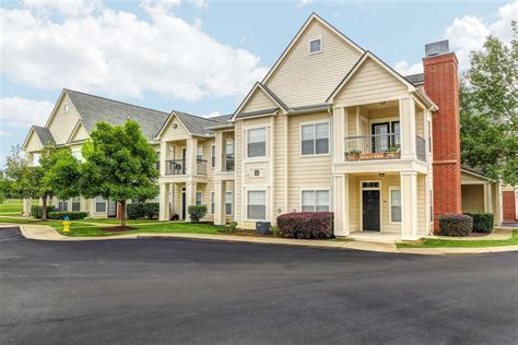 Our residents see eye to eye with us, but what will you think? Cason Estates Apartments in Murfreesboro, TN - (615) 653-4...