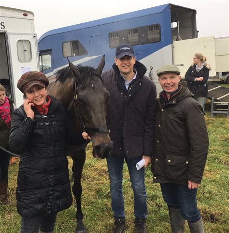 The ITV Racing team go point-to-pointing | Horse Racing | ITV Sport
