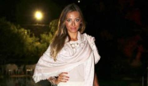 Il mezzo veloce era partito da napoli alle 8.05. Alessia Tedeschi, coinvolta in un incidente al largo di ...