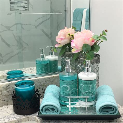 Who doesn't know, teal color is a shade between blue and dark green. Bathroom Decor Ideas - MyEye4DIY.com