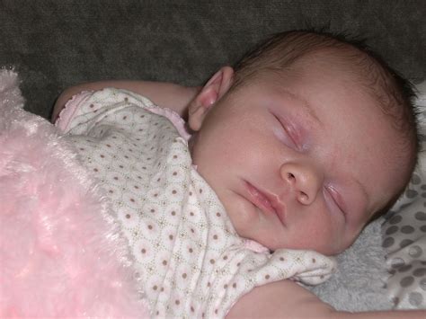I get sooo excited when they come. Robin & Cody: 2 Weeks Old...