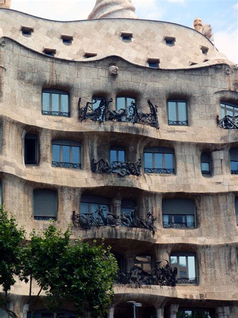 Casa Mila Antonio Gaudi This Fine Example Of Expressionist
