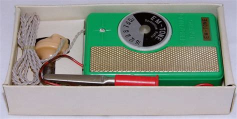 Vintage Gaytone Em Tone Pocket Germanium Crystal Radio Model Er 22m
