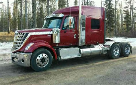 International Lonestar 2013 Sleeper Semi Trucks