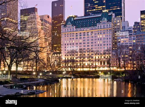 Plaza Hotel Midtown Manhattan Dusk Central Park Stock Photo Alamy