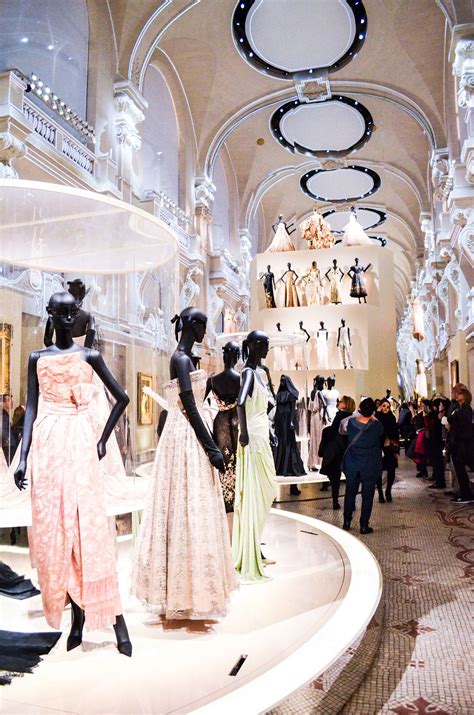 Ma Visite De La Superbe Expo Dior En Images Dior Exposition Paris