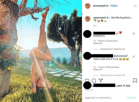 Alessandra Amoroso in bikini a testa in giù manda in tilt la rete