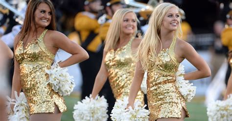 You can find out more about the areas that offer fox sports midwest streaming online below. Sideline view: College football cheerleaders 2016 | FOX Sports