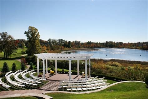 A Stunning Outdoor Wedding Venue A Golf Course Or Country Club By The Lake