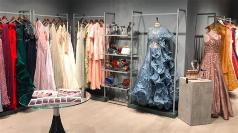Pernia S Pop Up Store Launches Its First International Store