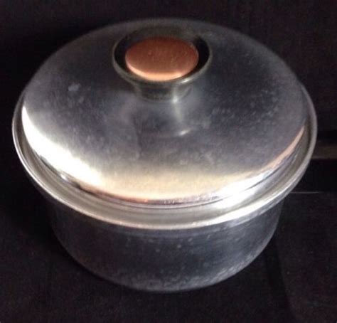Vintage Regal Supreme Regal Ware Aluminum Quart Sauce Pan W Lid