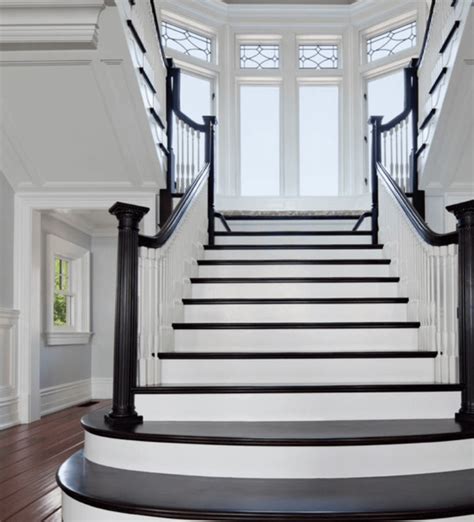 22 Beautiful Traditional Staircase Design Ideas To Must Check