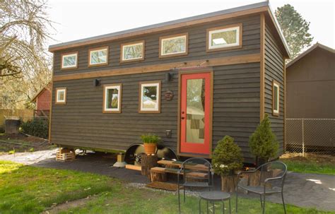 How Much Does A Tiny House Cost Diy Building Vs Buying From A Builder