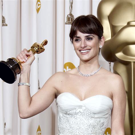 Penélope Cruz Y Todos Sus Looks En Los Oscars Al Detalle Foto 6