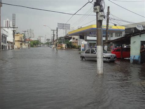 G1 Chuva Causa Alagamentos Em Várias Ruas De Belém Notícias Em Pará