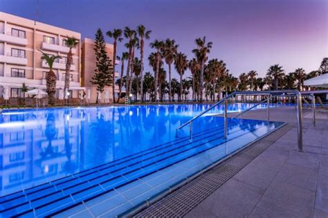 Hotel Louis Phaethon Beach Dél Ciprus Paphos utazás