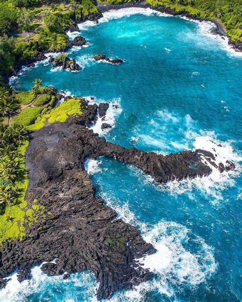 maui wowie the amazing black sand beaches of hawaii are sight that has to be seen in person