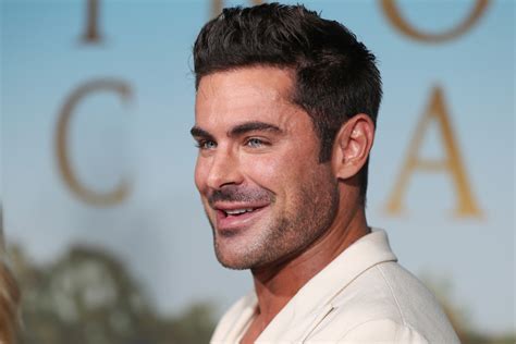 What Happened To Zac Efrons Face Jaw Changes Parade