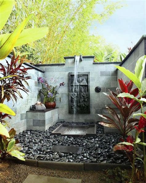 40 Incredible Outdoor Shower Spaces That Take You To Urban Paradise