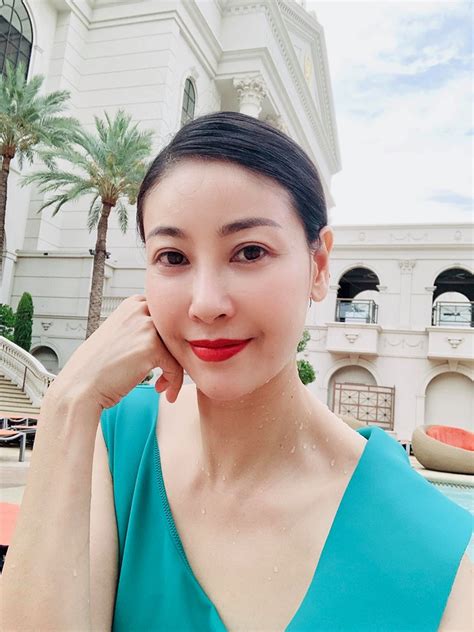 Lâm đồnghoa hậu hà kiều anh cùng bé vivian mặc thanh lịch dạo chơi trong rừng thông đà lạt hồi cuối tháng 2. Hà Kiều Anh mặc bikini "đốt mắt" tuổi U50, Mai Phương Thúy ...