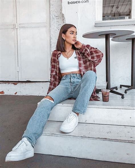 Flannels White Sneakers And Ripped Jeans 1000 Trendy Fall Outfits Cute Casual Outfits