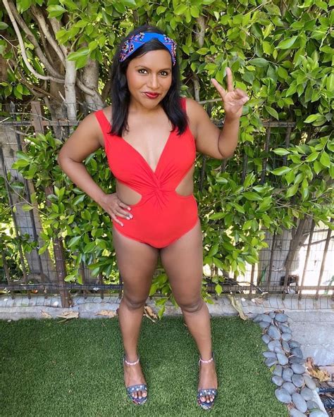 Mindy Kaling Says Goodbye To Summer With An Instagram Swimsuit