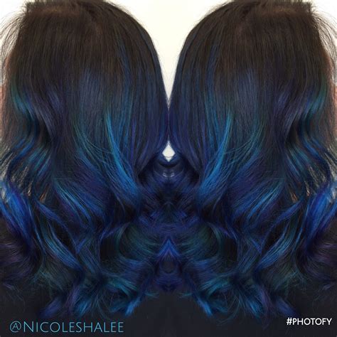 blue color melt blue hair ombre medium length hair beach waves curled hair shadow root
