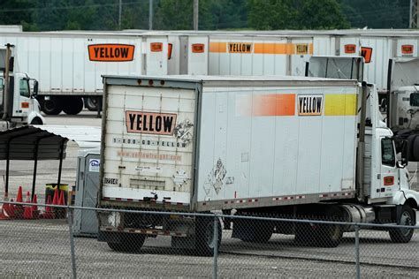 Yellow trucking ceases operations, leaves 30,000 out of work, union