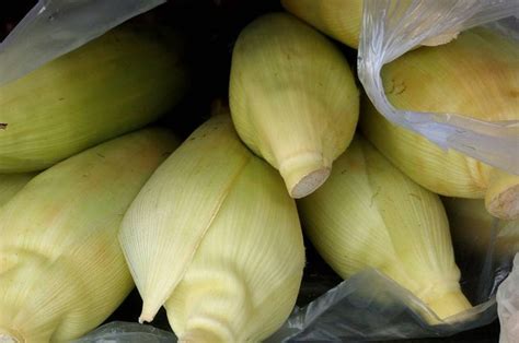 Tepung jagung kerap digunakan sebagai bahan masakan di dapur dan kebutuhan industri lainnya. Pengganti Tepung Maizena Untuk Kue Kering - Berbagai Kue